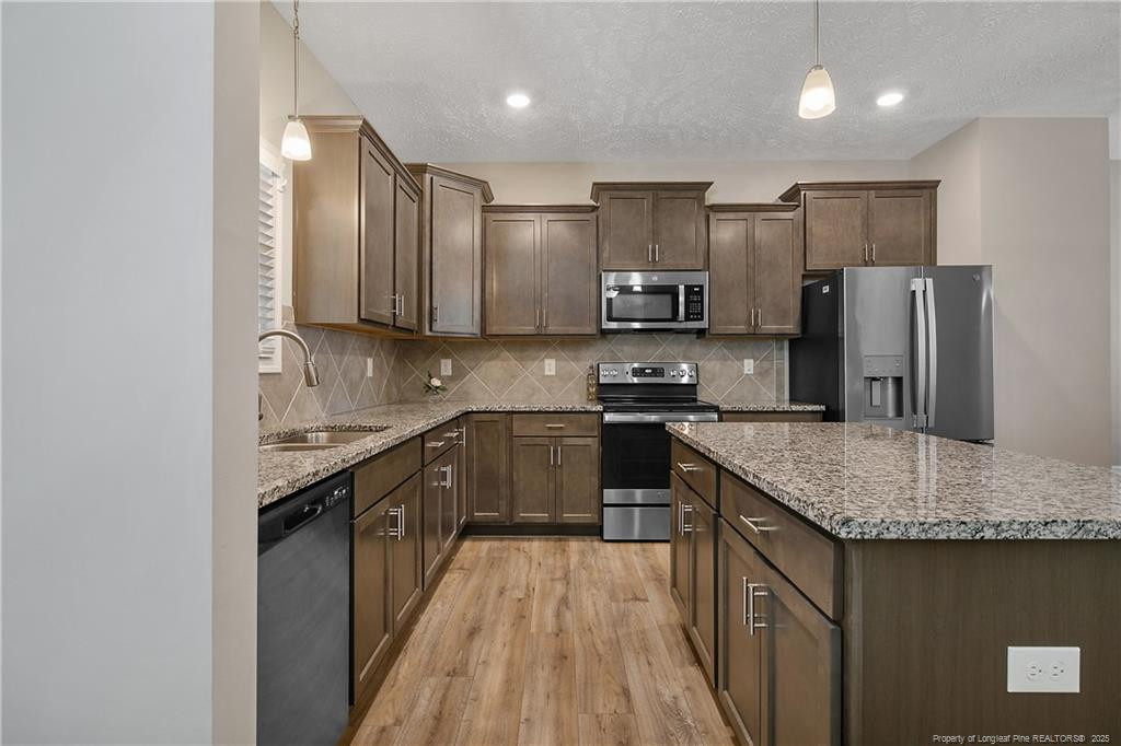 property viewer photo 16