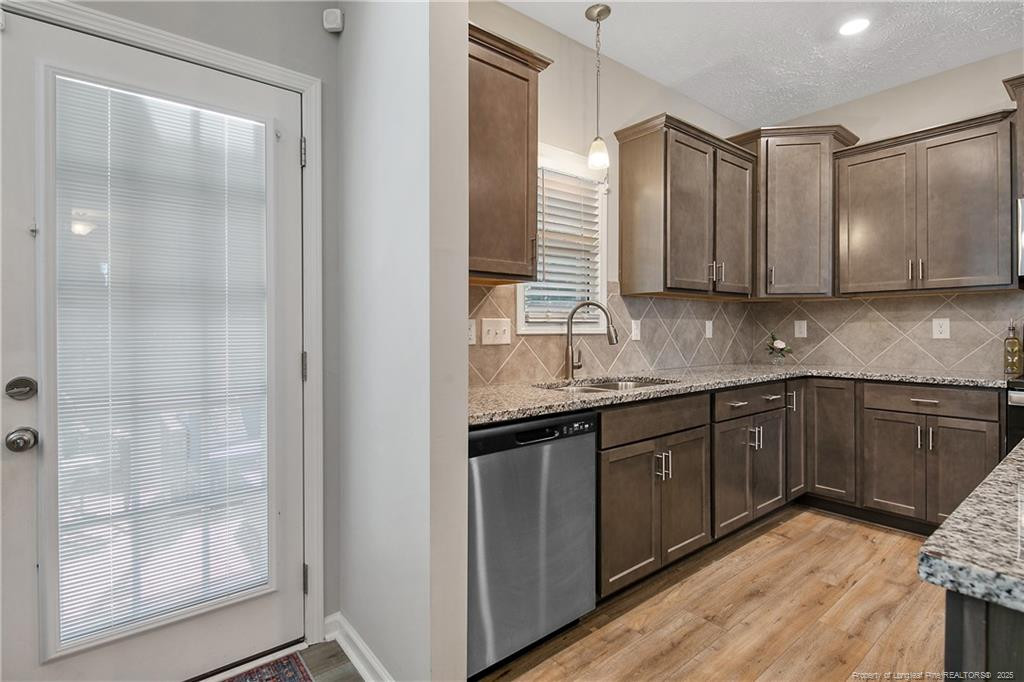 property viewer photo 17