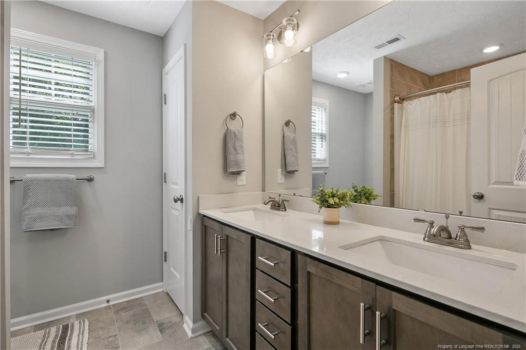 property viewer photo 32