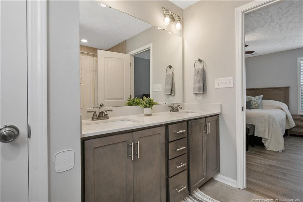 property viewer photo 33