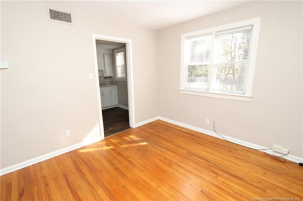 property viewer photo 6