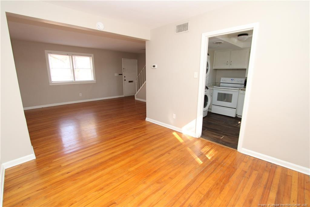 property viewer photo 7