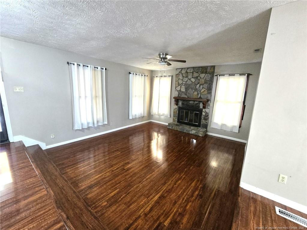property viewer photo 2
