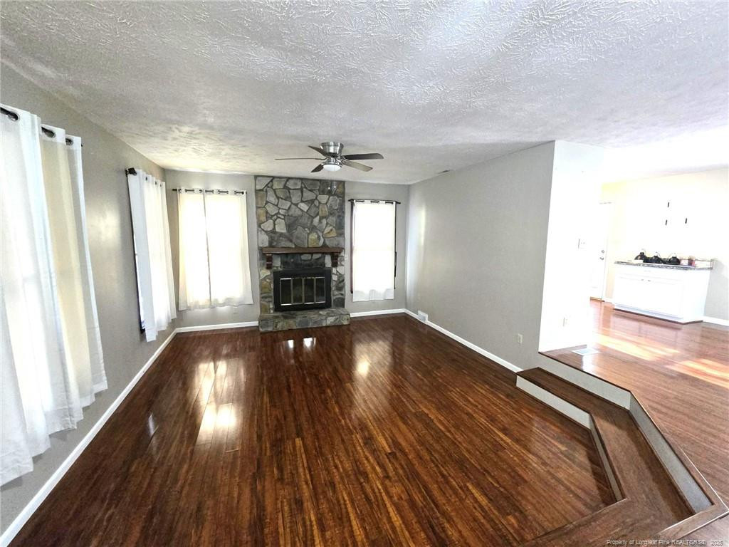 property viewer photo 3