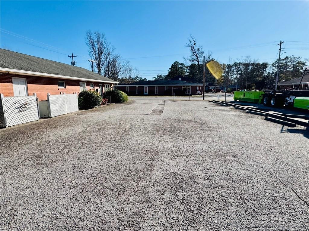 main property photo 28