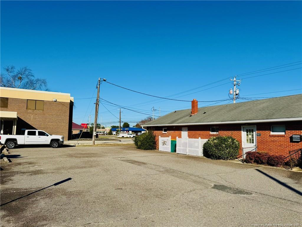 main property photo 30