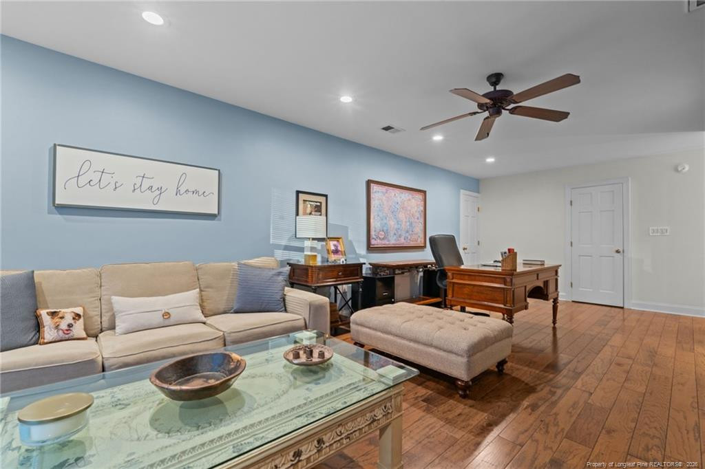 property viewer photo 35
