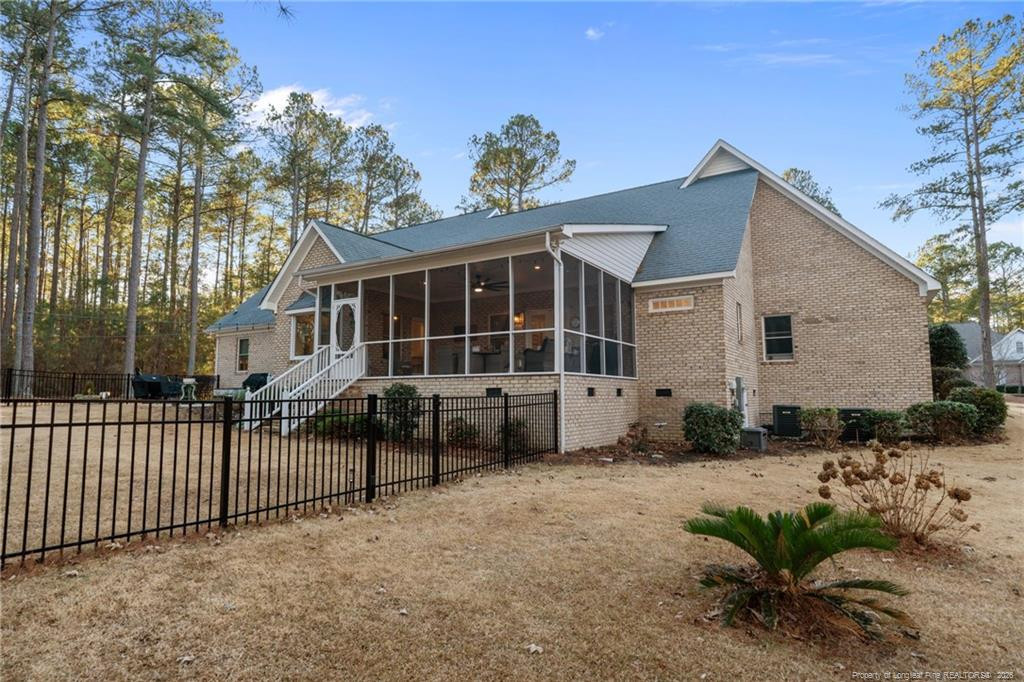 property viewer photo 9