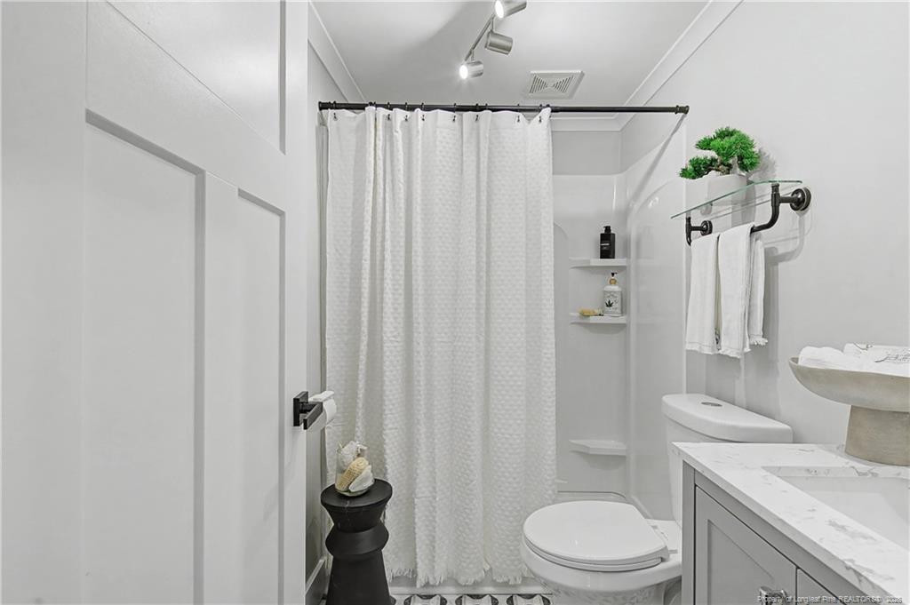 property viewer photo 25