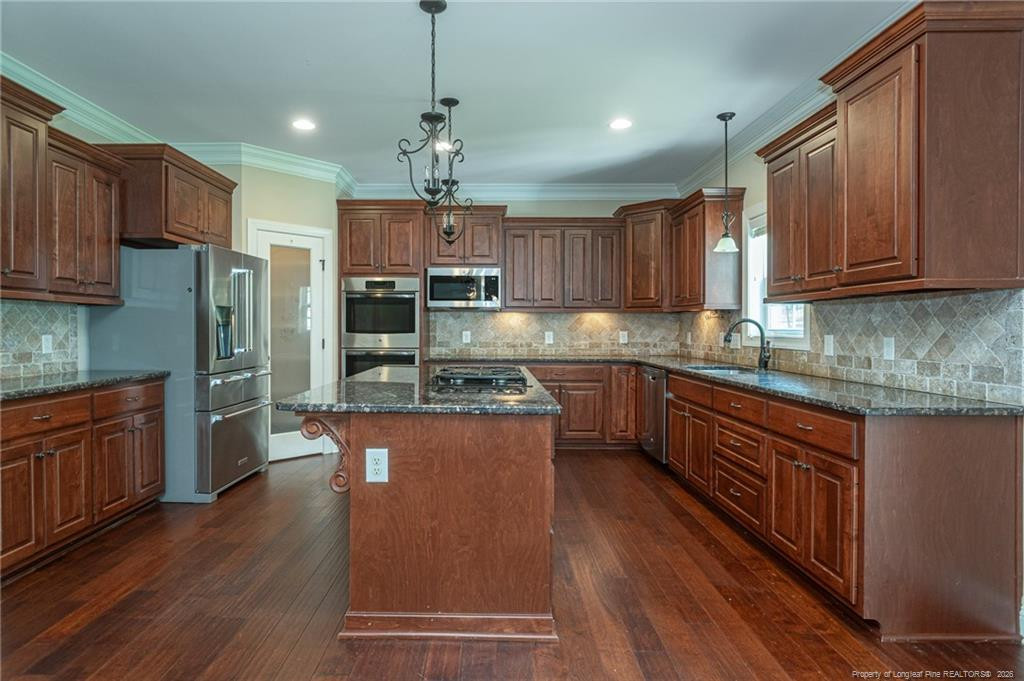 main property photo 7