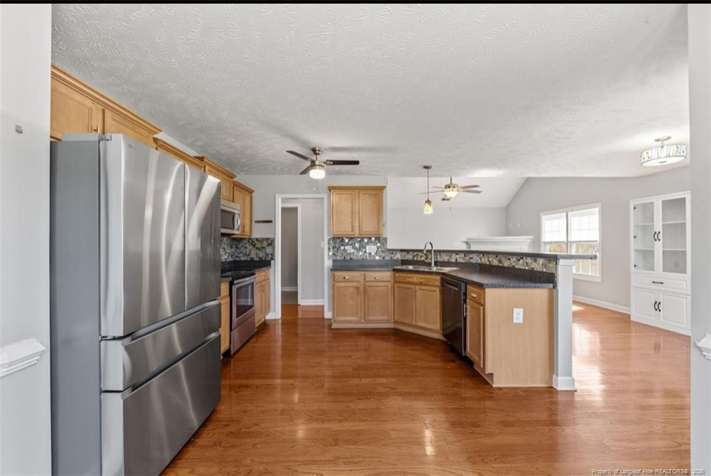 main property photo 14