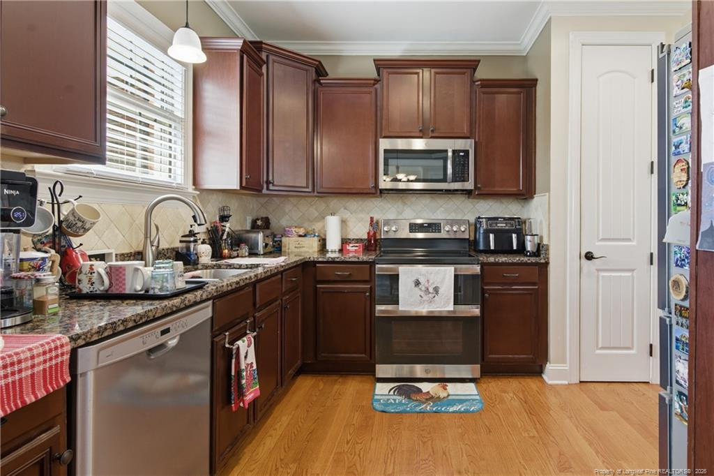 property viewer photo 18