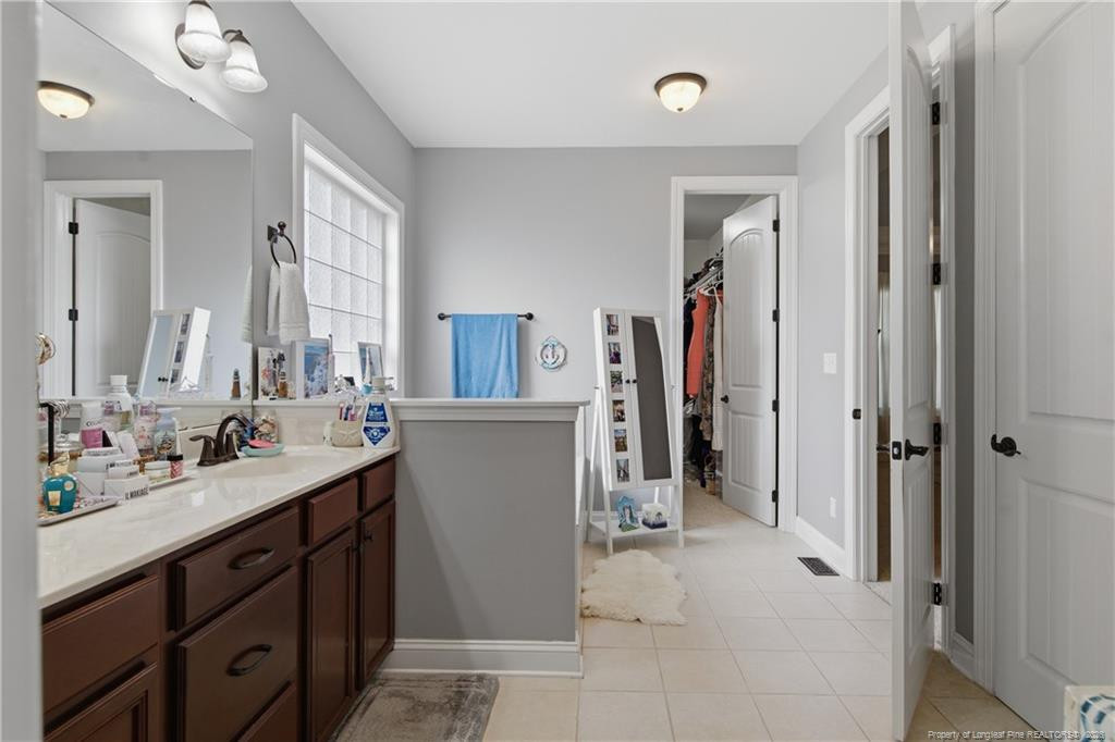 property viewer photo 27