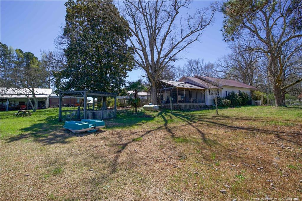 main property photo 32