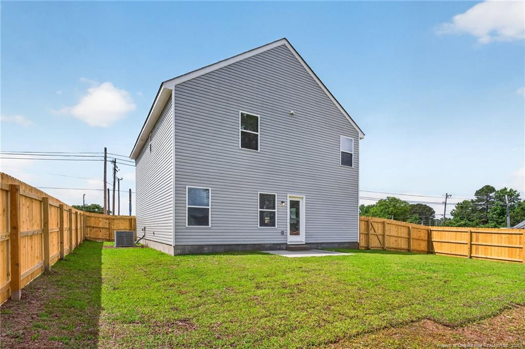 main property photo 28
