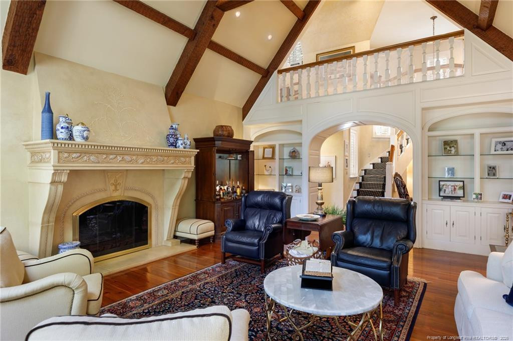 main property photo 6