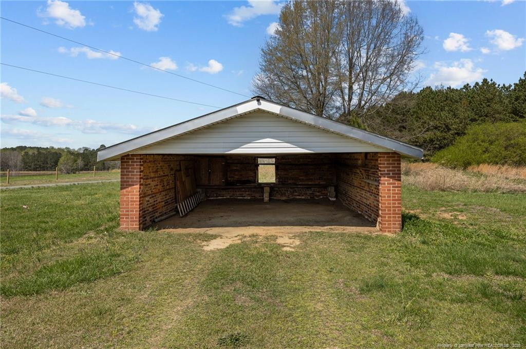 main property photo 29