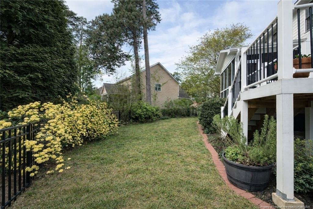 main property photo 25
