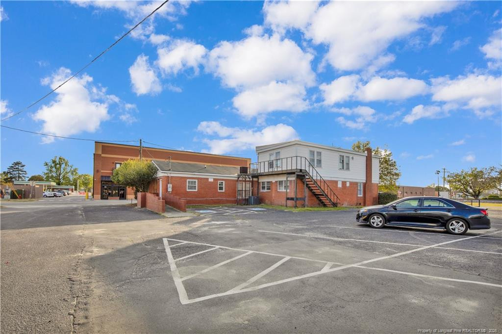 main property photo 10