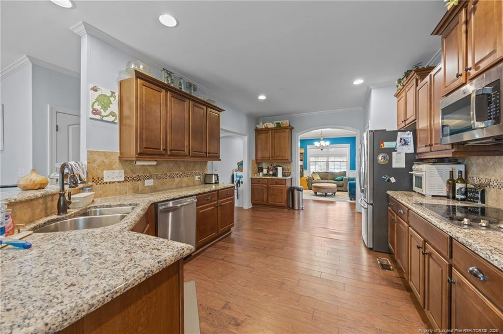 main property photo 9