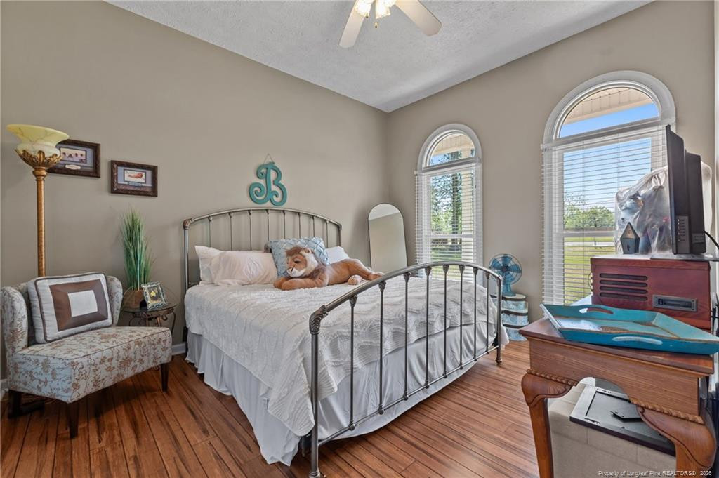 main property photo 25
