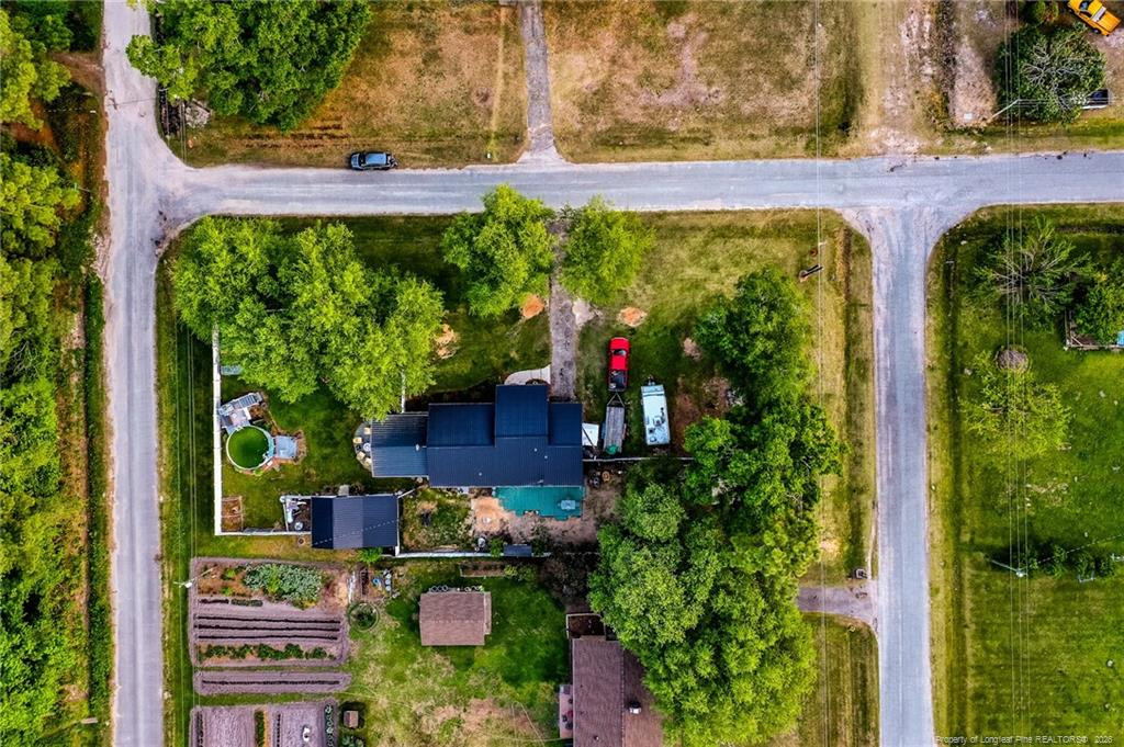 main property photo 28
