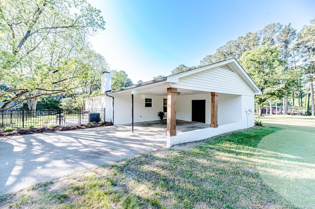 main property photo 43