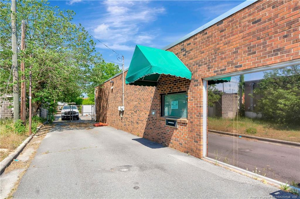 main property photo 6
