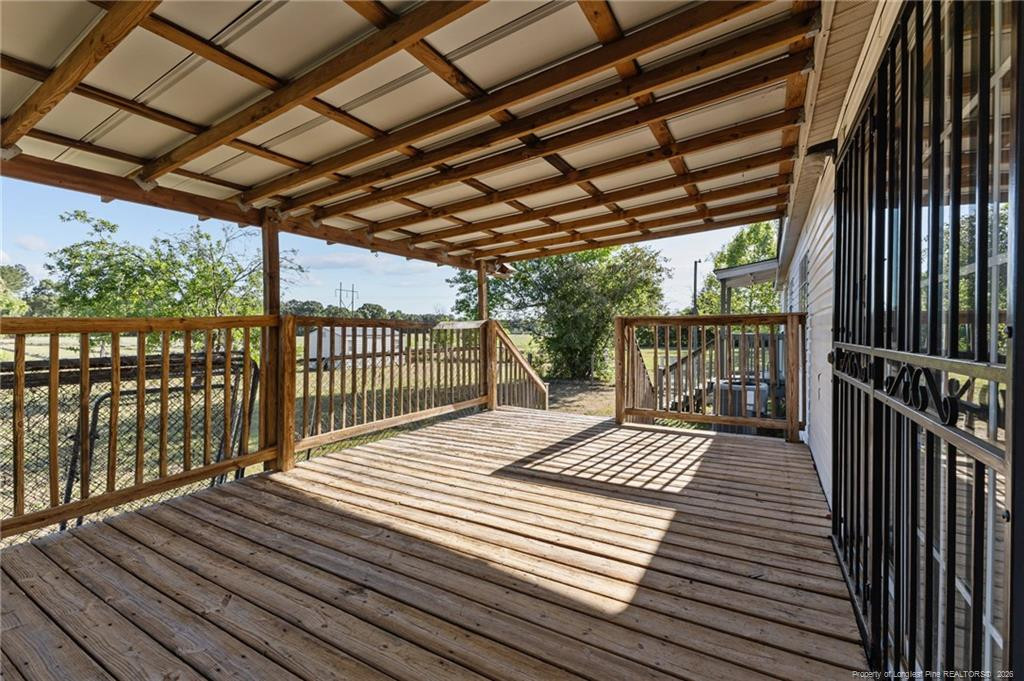 main property photo 28