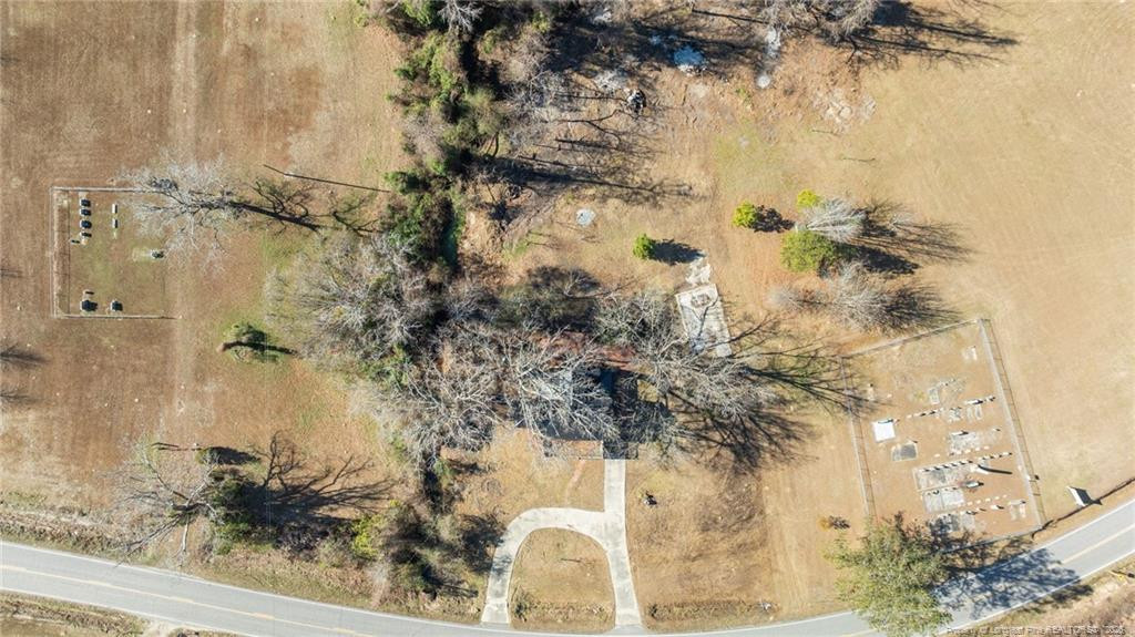 main property photo 11