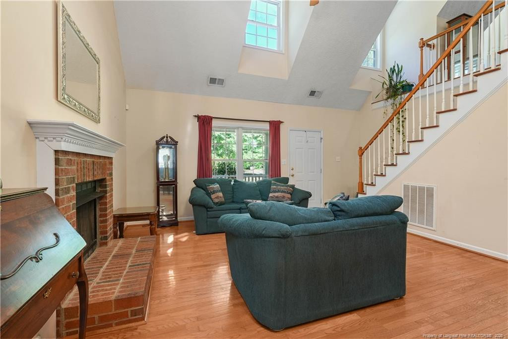 property viewer photo 11