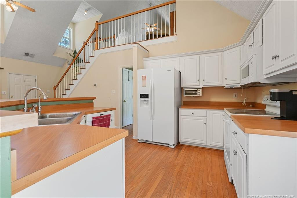 property viewer photo 16