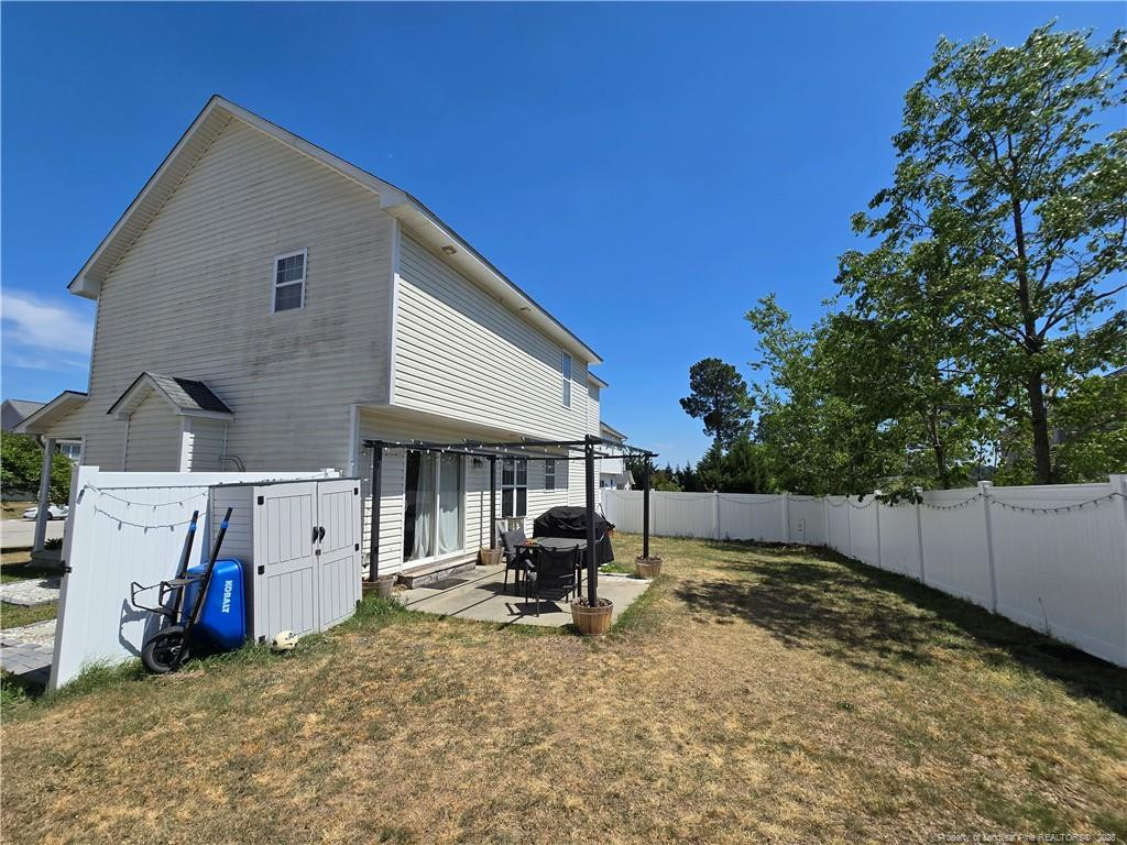 main property photo 28
