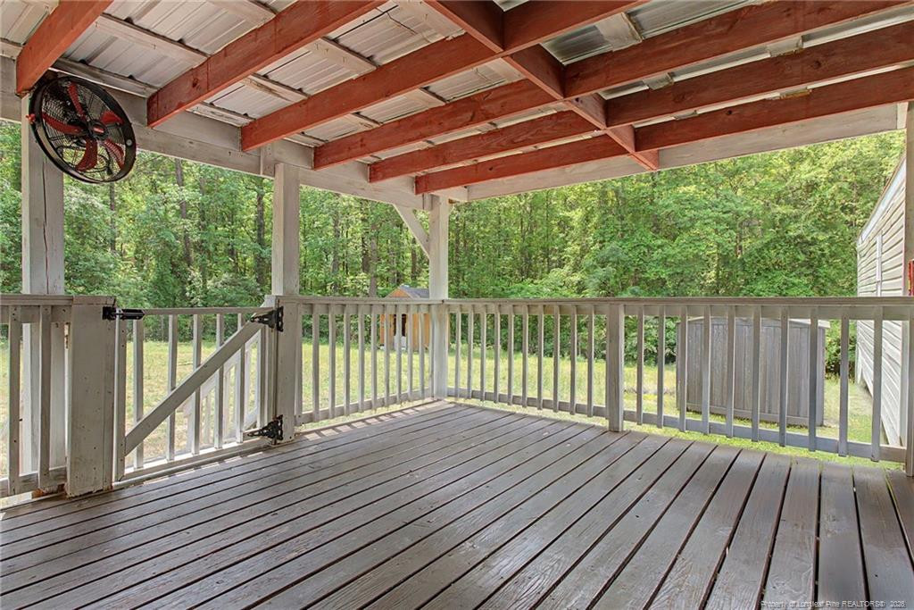 main property photo 28