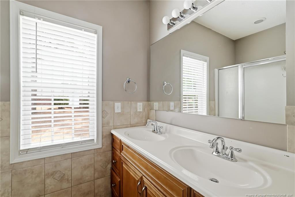 property viewer photo 20