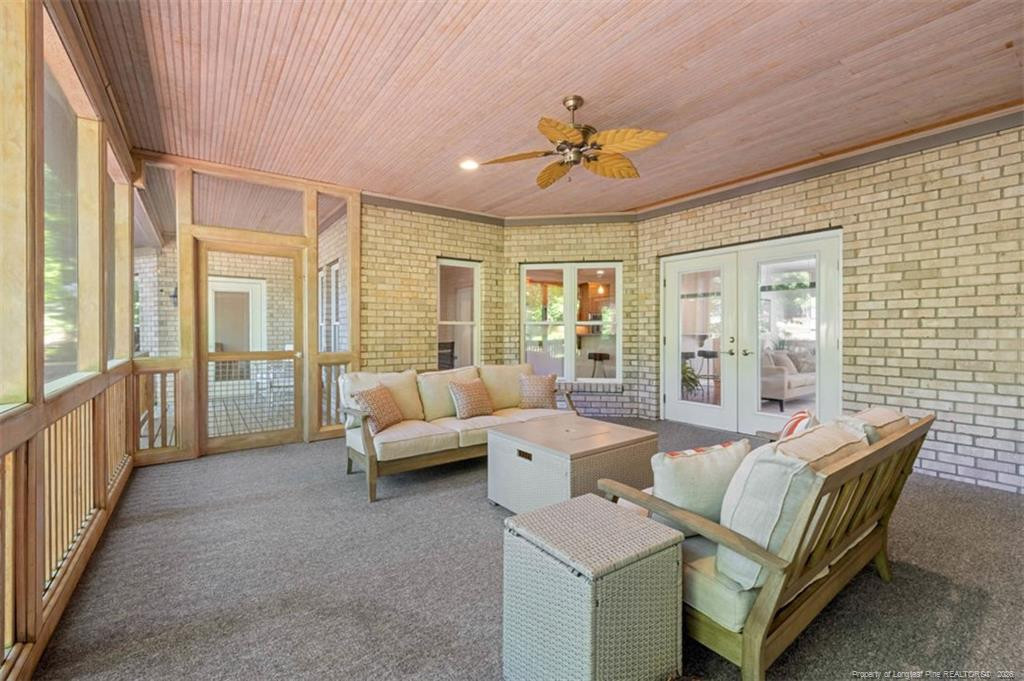 property viewer photo 15