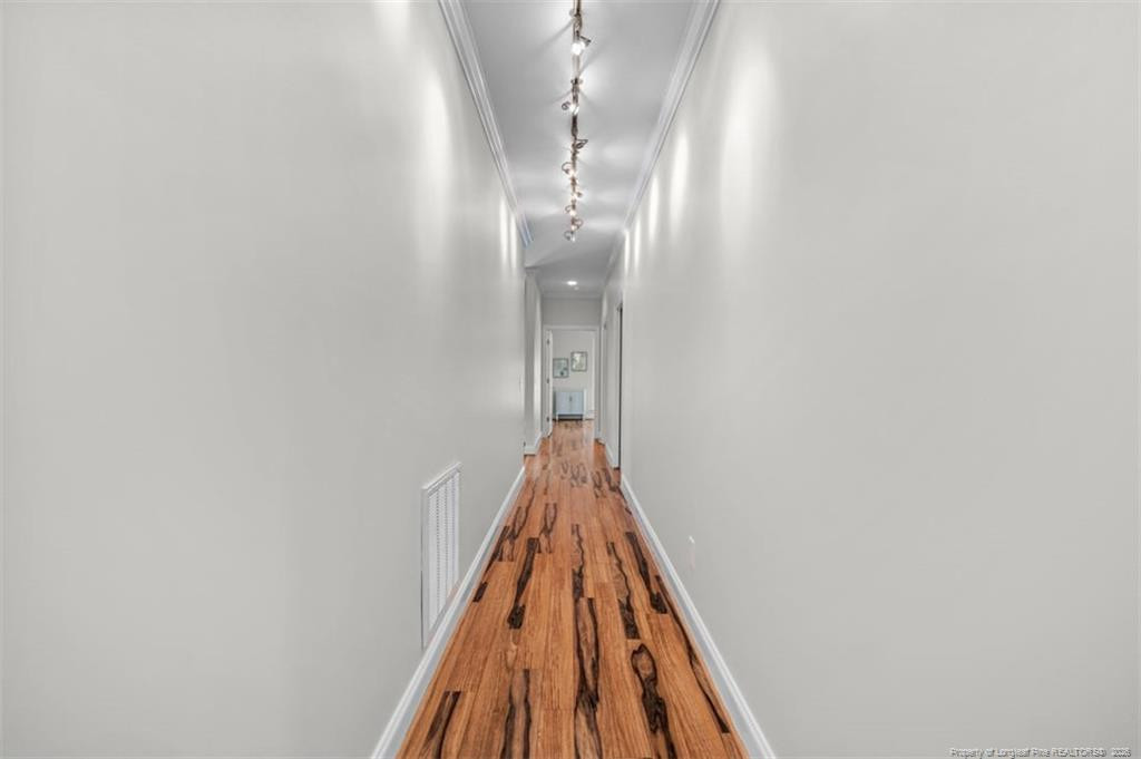 property viewer photo 26