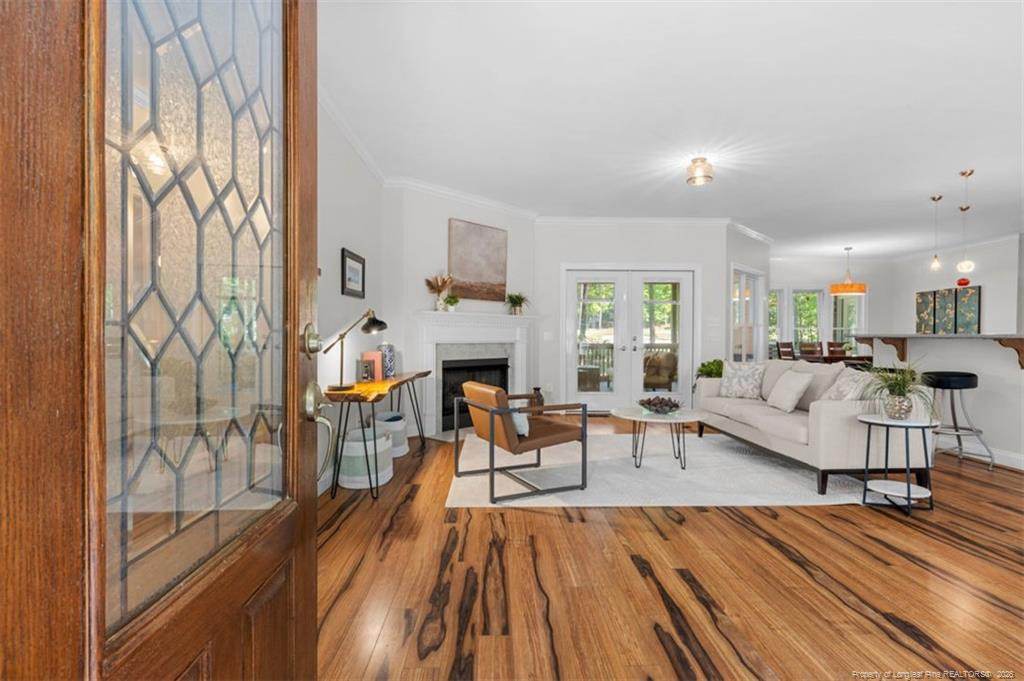 property viewer photo 4