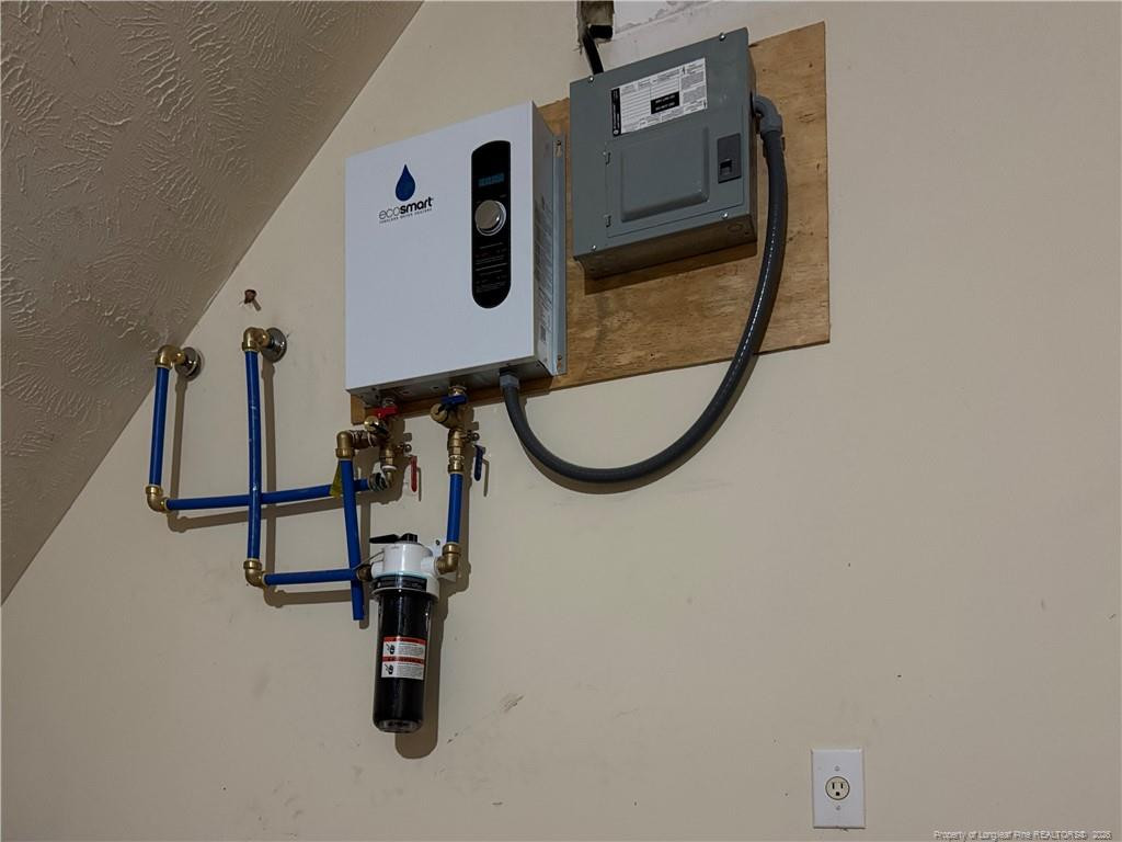 main property photo 29