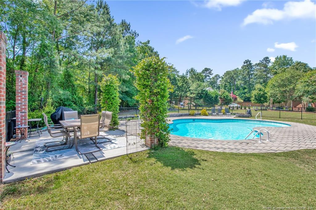 main property photo 43