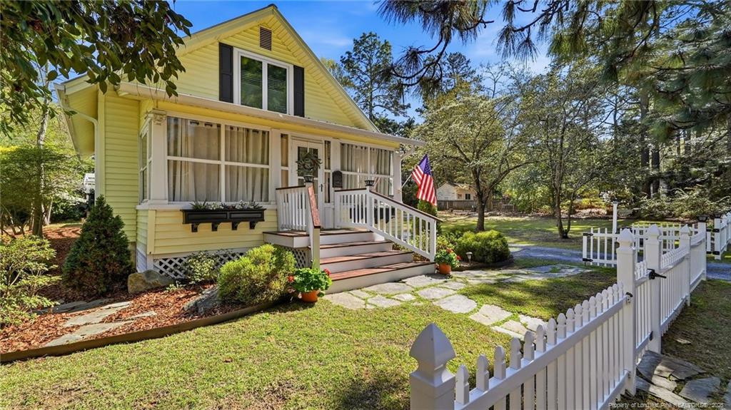 property viewer photo 3
