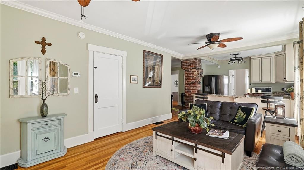 property viewer photo 9