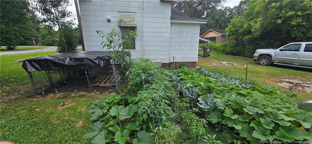 main property photo 33
