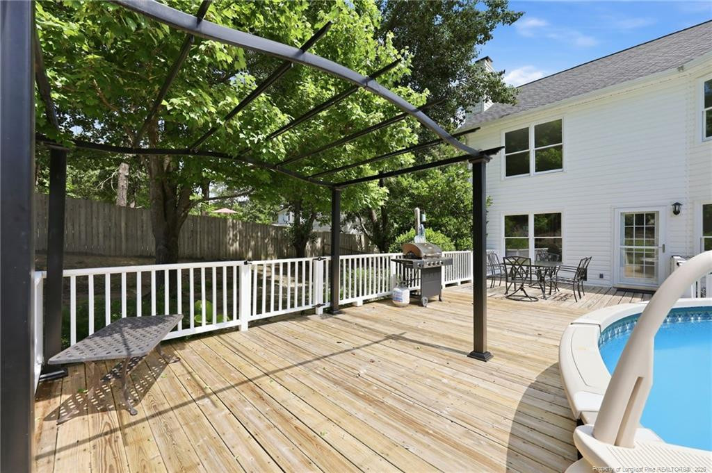 main property photo 32
