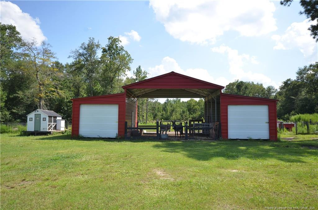main property photo 40