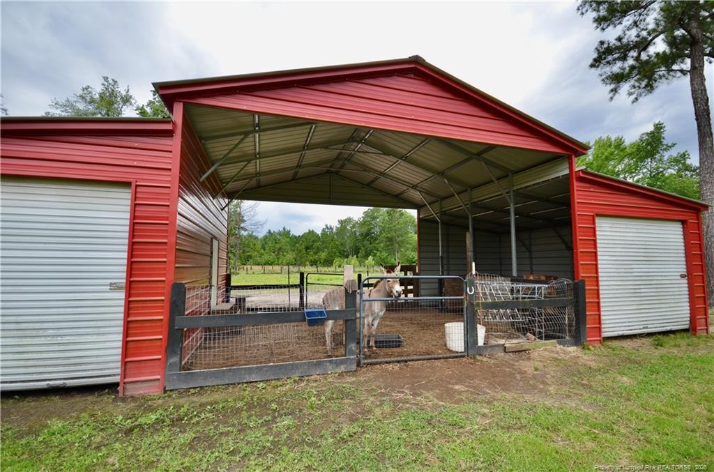 main property photo 41