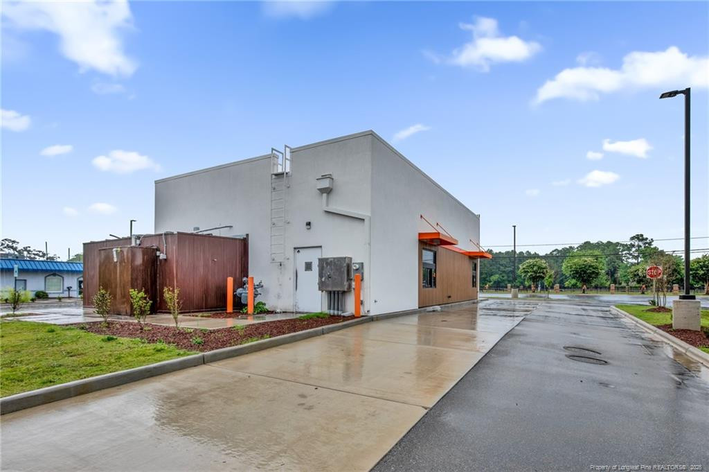 main property photo 28