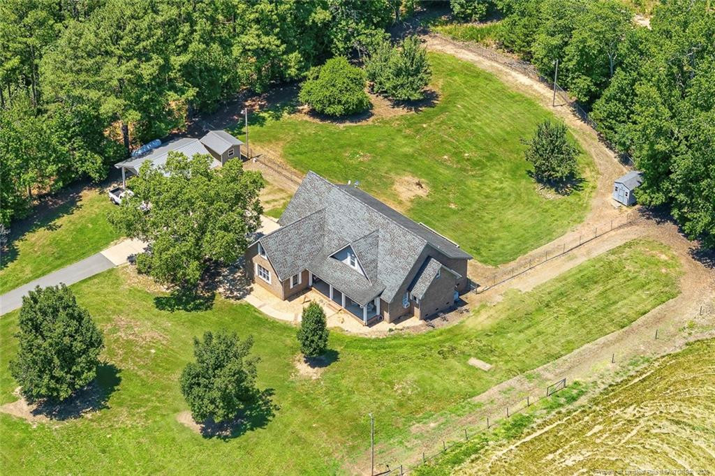 main property photo 39