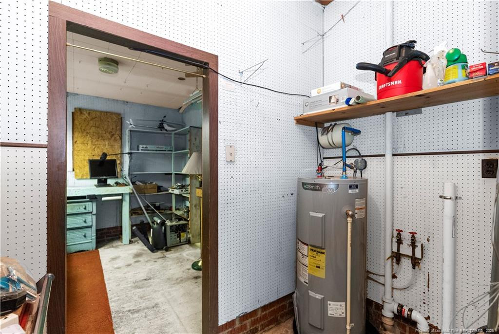 main property photo 13
