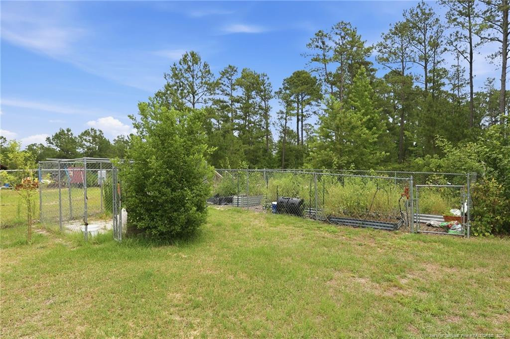 main property photo 41